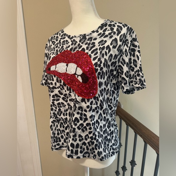 Emery Rose Girls Large Leopard Print Sequin Lips Graphic T-Shirt Size Large - Picture 3 of 5